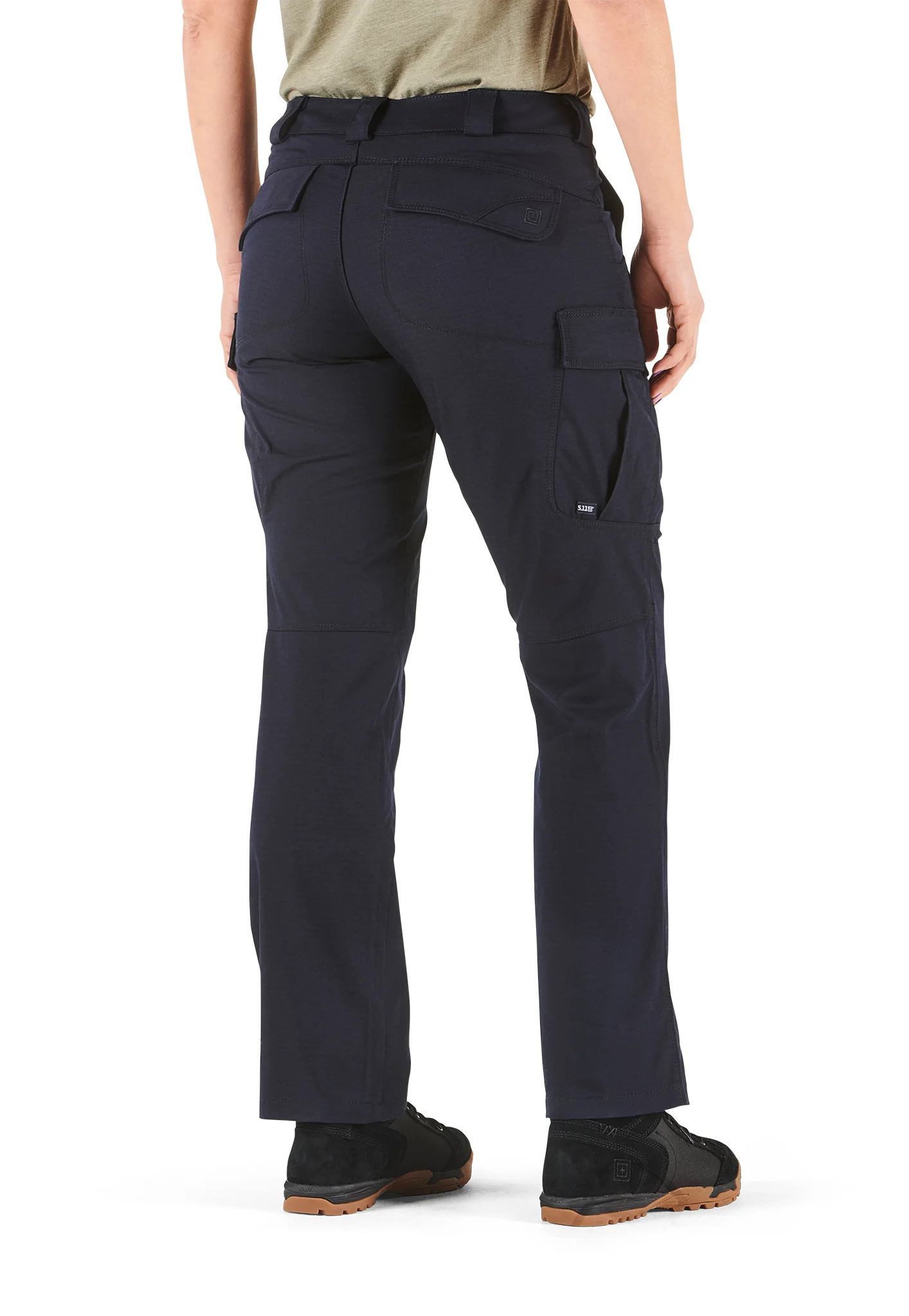 64386_724_WomensStrykePant_03